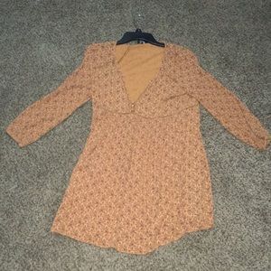 American Eagle flower print dress size (small)